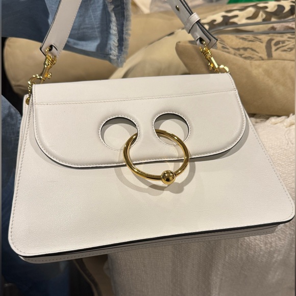 JW ANDERSON white shoulder bag with gold tone hardware - Picture 2 of 9
